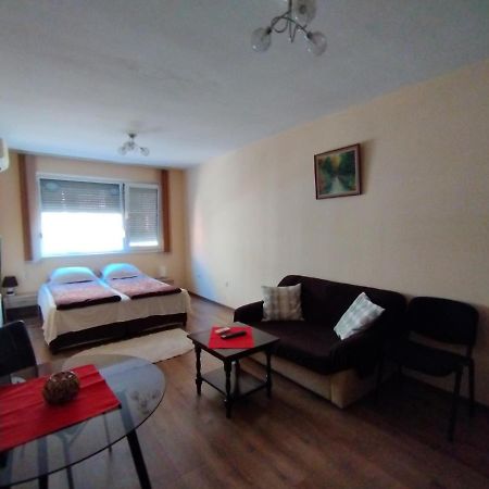 Studio Zora Бургас Экстерьер фото