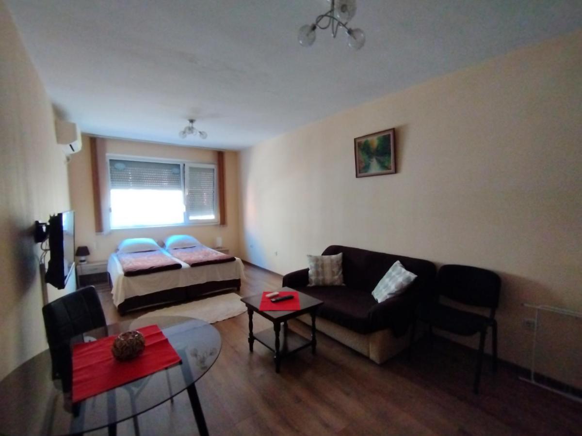 Studio Zora Бургас Экстерьер фото