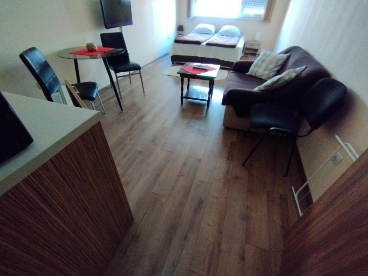 Studio Zora Бургас Экстерьер фото