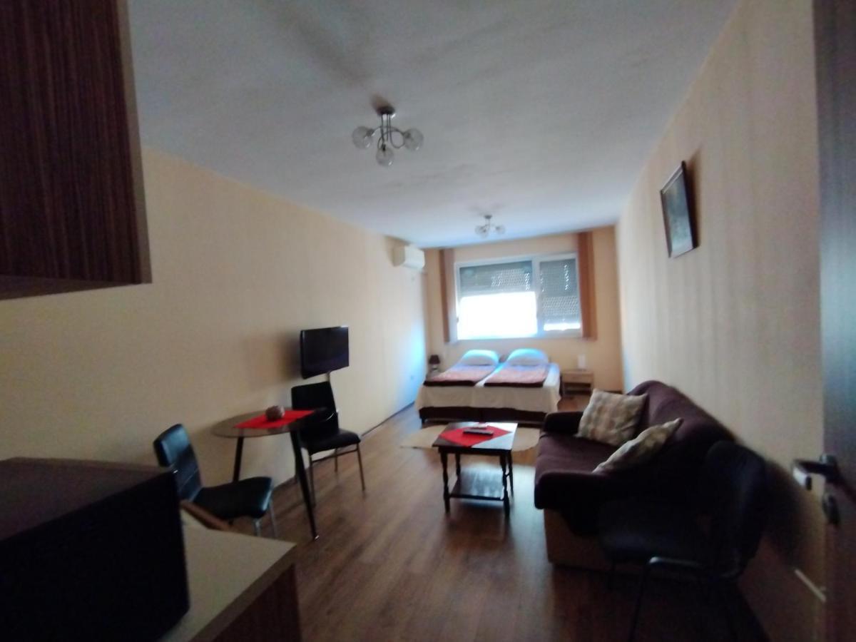 Studio Zora Бургас Экстерьер фото