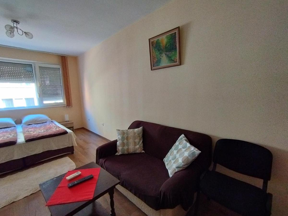 Studio Zora Бургас Экстерьер фото